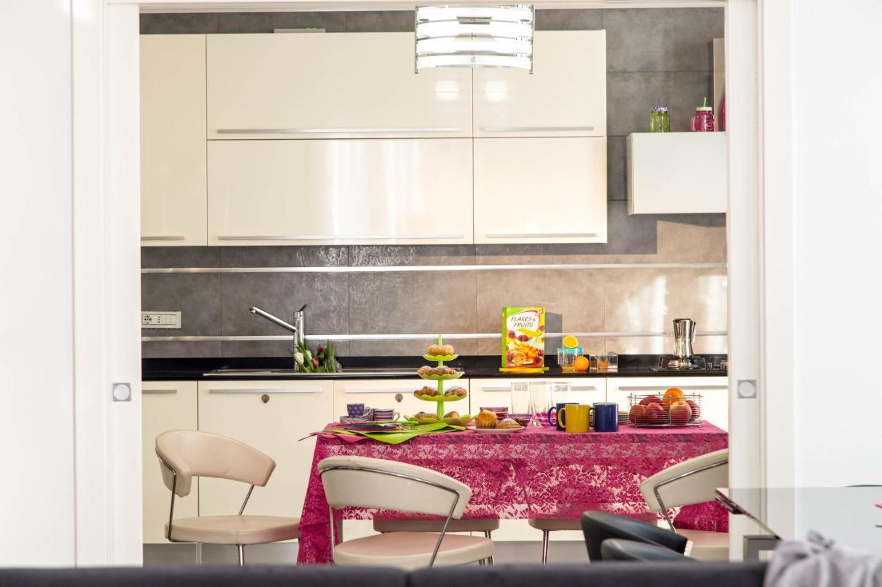 Ferdinando Arthouse Oversized Modern Apartment - By Gocce Team Naples Exterior photo